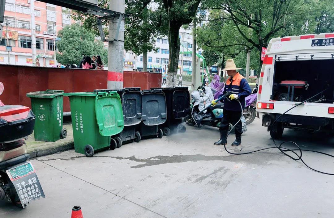 山东济南更换垃圾分类垃圾桶 提高环保意识
