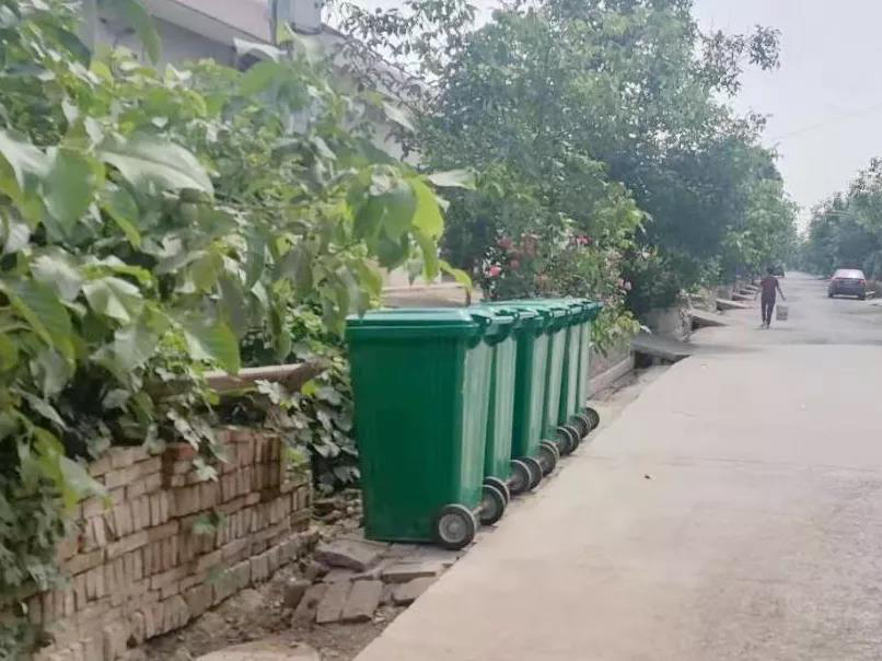 陕西咸阳泾阳：优化垃圾分类垃圾桶布局让乡村更美丽